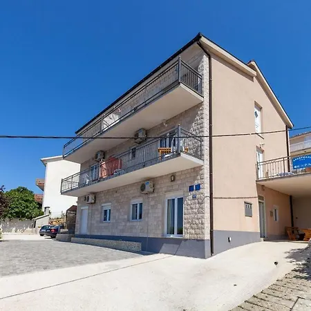 Apartment 17894b